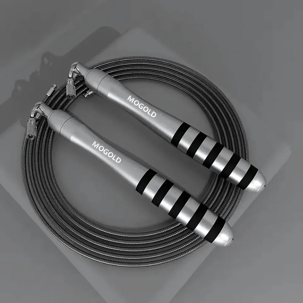 Lightweight training rope for endurance